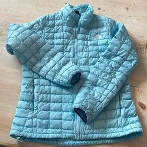 North face puffy jacket size medium